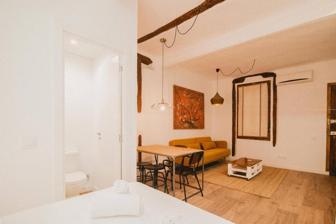 Charming Design Apartment Reina Sofia Madrid Eksteriør bilde