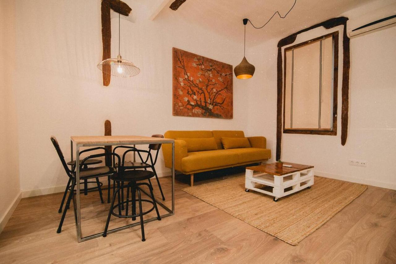 Charming Design Apartment Reina Sofia Madrid Eksteriør bilde